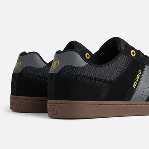 DVS MILAN ST