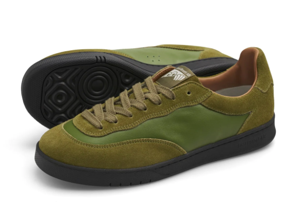 CM001 Cedar Green/ Black